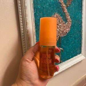 Sol de Janeiro bikini season